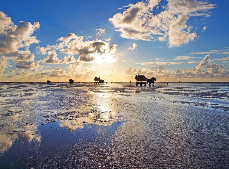 Strand und Nordseeküste im Cuxhavener Kurteil Duhnen