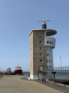 Schiffsansagedienst an der Alten Liebe in Cuxhaven